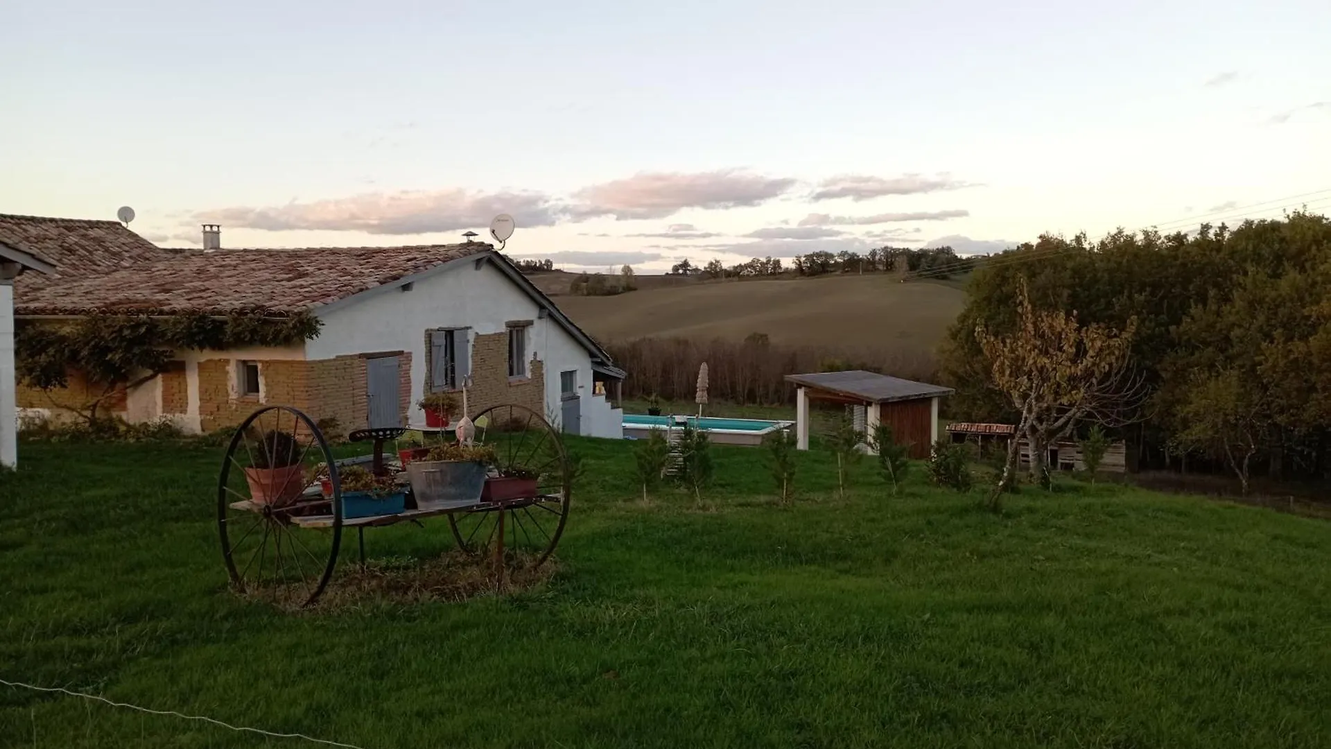 Maison De Campagne Puycornet 0*,  France